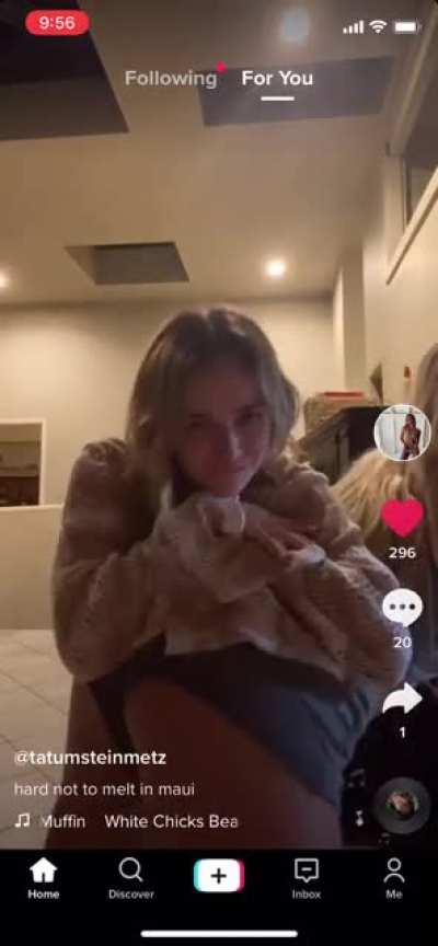 ass shake and slight 🍒 slip