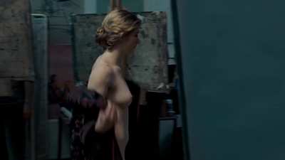 Jodie Whittaker in 'Venus'