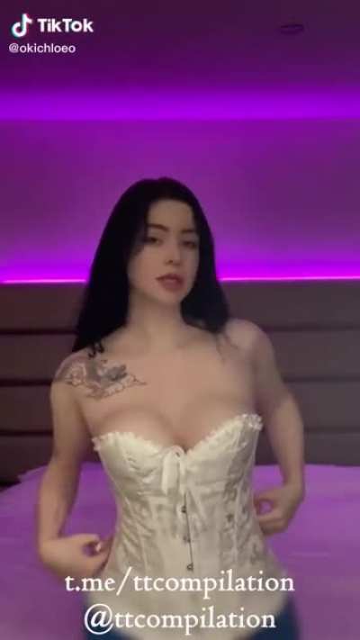 Crazy Hot Babe🔥🔥🔥