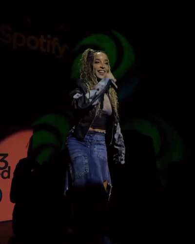 Soulful Vibes and Stellar Vocals: Tinashe's Performance Steals the Show at Spotify Wrapped 2023