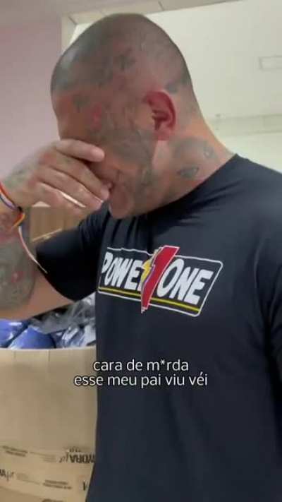 dessa vez nem ele se aguentou..