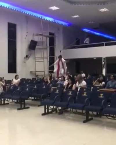 Making a dramatic entrance 🤦‍♂️