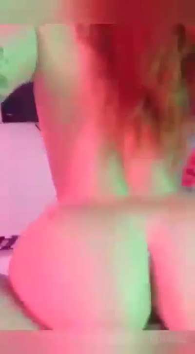 Isadora Martinez 😵🍑