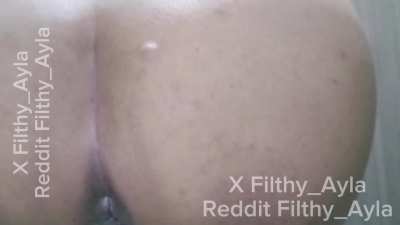 My butthole can whistle [F]