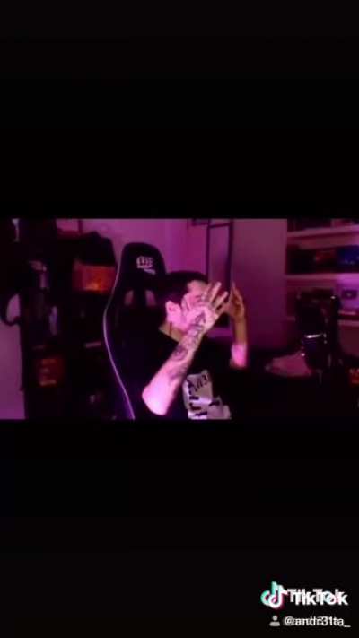 De la admin de tiktok @andr31ta_