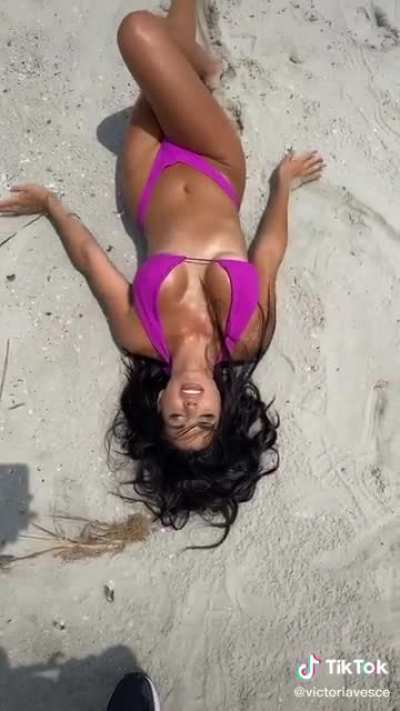 Beach thot