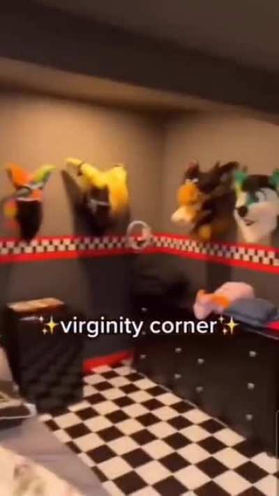 That room is like:🐵🐻🐥🐿🐒