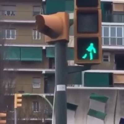 Traffic light says 