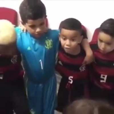 Vestiário do Flamengo antes do jogo de ontem