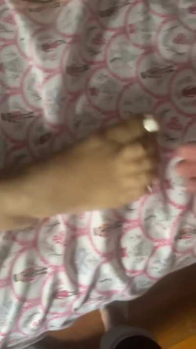 Size 7 ticklish latina! New here, even the slightest touch sets me off😭dm for feet and tickle customs!