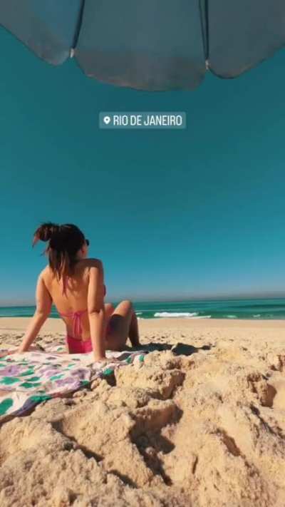 Larissa Manoela | @lari<wbr>ssama<wbr>noela