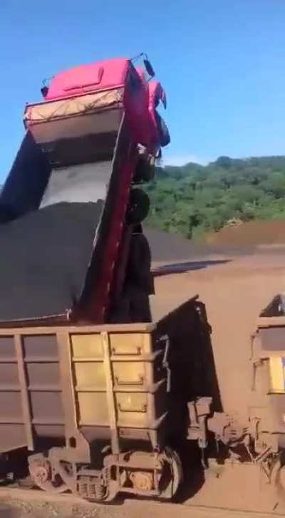 Bitch, I Stole Your Dump Truck!!