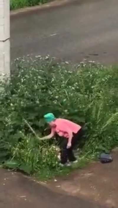 Тётя Нина боевая