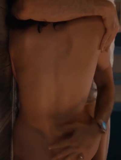 Shelley Hennig in 