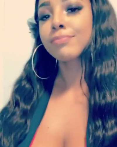 ass>tits