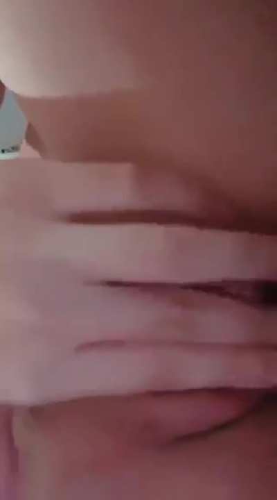 im 19, if u want to see much better than this say me and i Will give u a surprise, and Ill make u cum