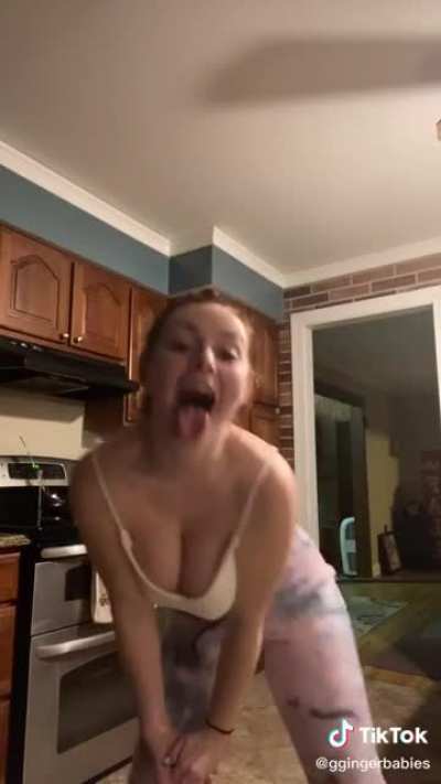 Awesome jiggles - ggingerbabies
