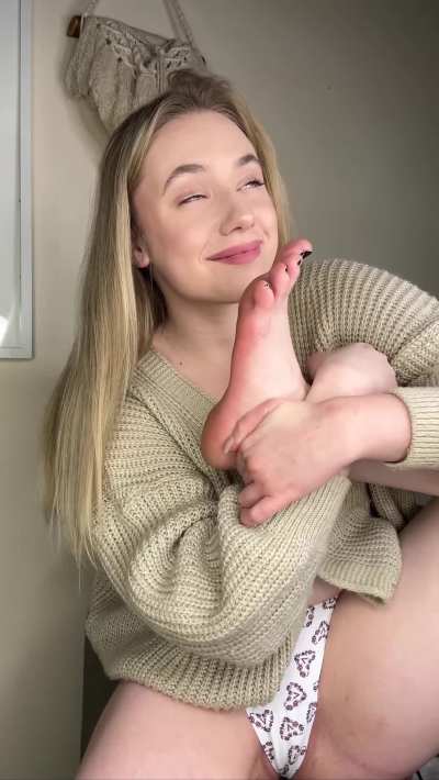 I just want you to smell my feet, just like I do