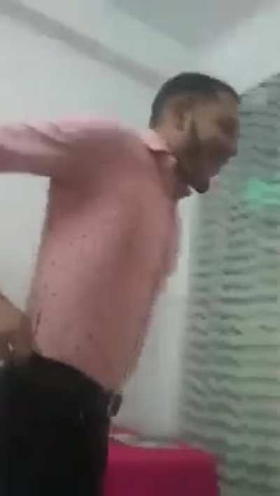 Tu amigo el que se la da de hetero:
