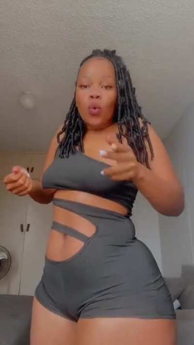 😋
