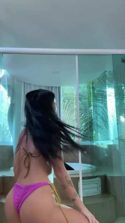 Beca Barreto