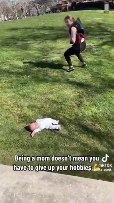 Por isso tu quer um baby reborn Mu? Qui? Nha?