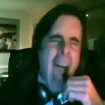 Bana cuando Lee una pelotudez en el chat en una speedrun y pierde