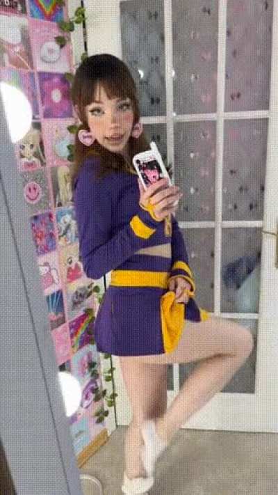 [Kik:<wbr>Goodb<wbr>erry2<wbr>12] The arrangement was simple. Your roommate covers your half of the rent and, in exchange, you dress and act as his s*ssy piece of armcandy