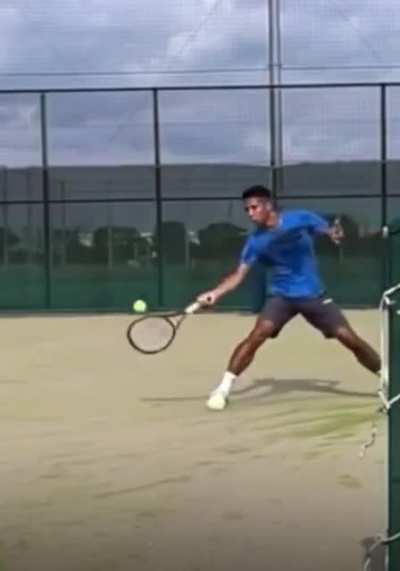 That’s the reason why badminton is better than tennis (from @neparutennis Instagram)