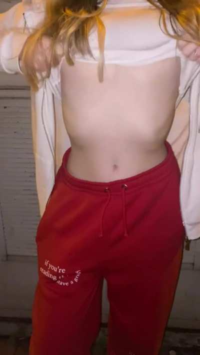 My friend dared me to drop my tits in public, you guys proud of me 😘 (Oc drop)