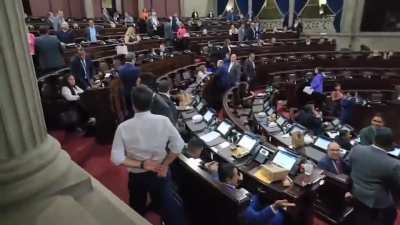 Pro-Life and Conservative Guatemalan Deputy Appears Drunk in Congress to Approve Next Year's Budget
