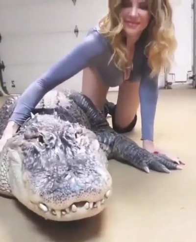 🐊 + 👧🏼 = ?