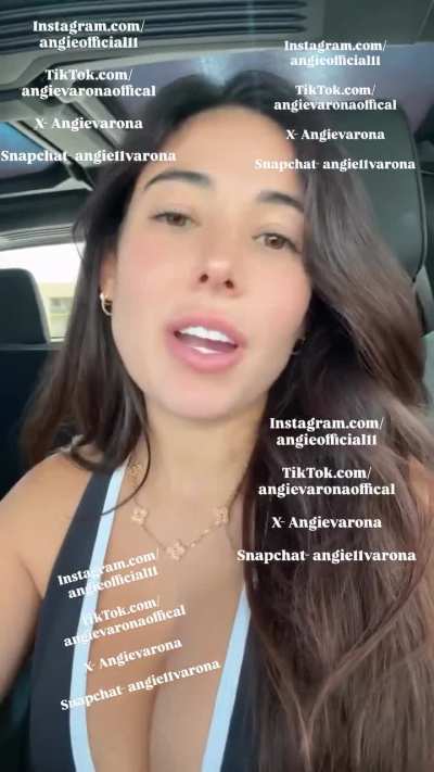 For those who didn't understand, Angie Varona's main Instagram account was blocked, so she is explaining her other social media accounts!!!