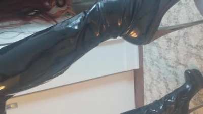 (36F) Like my boobs & boots?