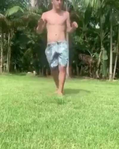 man fall and snap neck ‘NSFW’ ‘S( NSFL) (GORE)