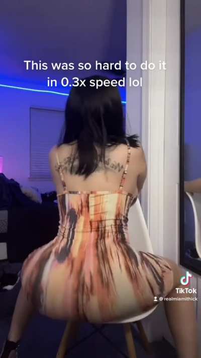 Left Right in slow mo