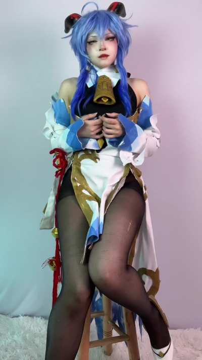 Ganyu cosplay by Stella 