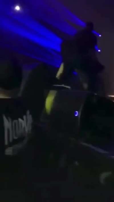 throwback to carti punching fans