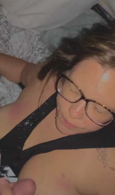 Hot Slutty Wife Takes Huge Cumshot On Her Face