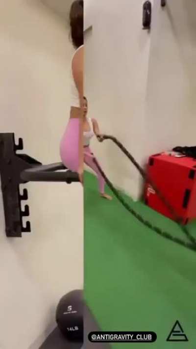 Janhvi Kapoor hot train<wbr>ing..<wbr>.....<wbr>....