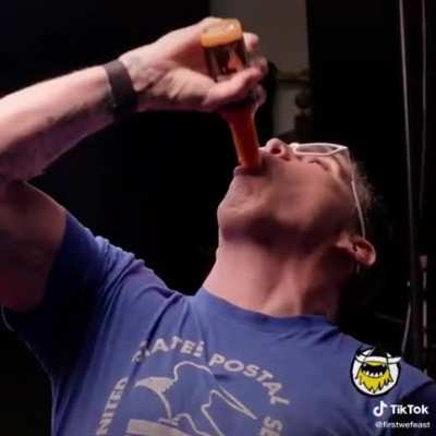 Steveo on hot ones