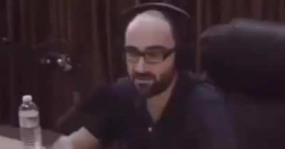 🗿