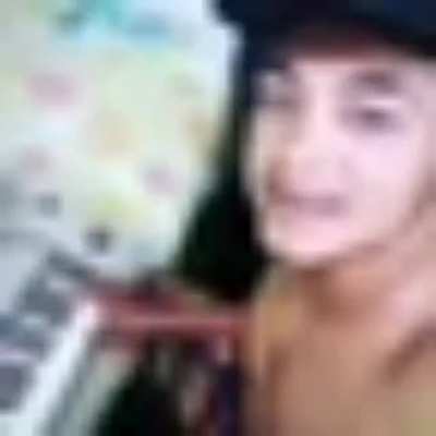 Subi no pé de Pera