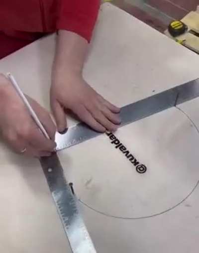 How to draw a circle with a builder’s square.