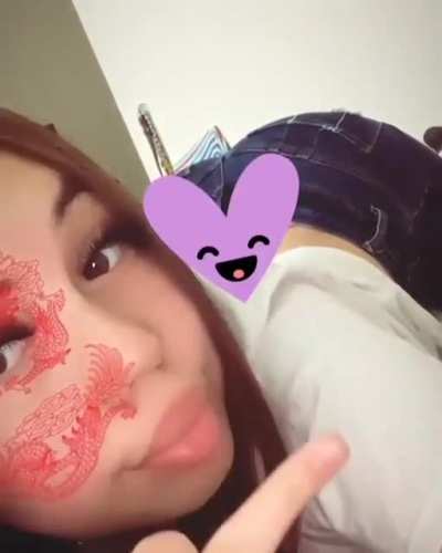 I got a lot of her new content text me if u wanna trade only if u got her pics.
