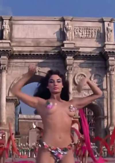 Violeta Montenegro in Cleopatra (1963)