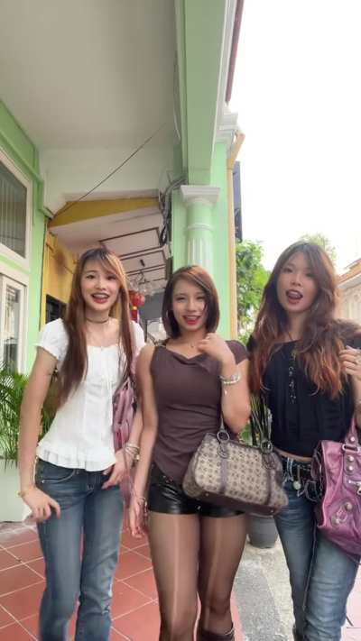3 musketeers