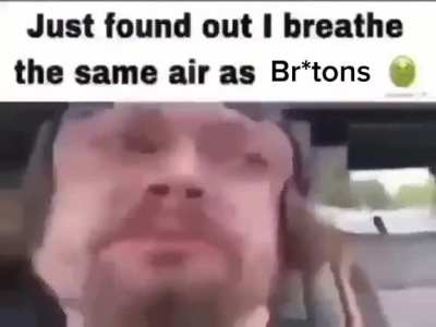 🤢