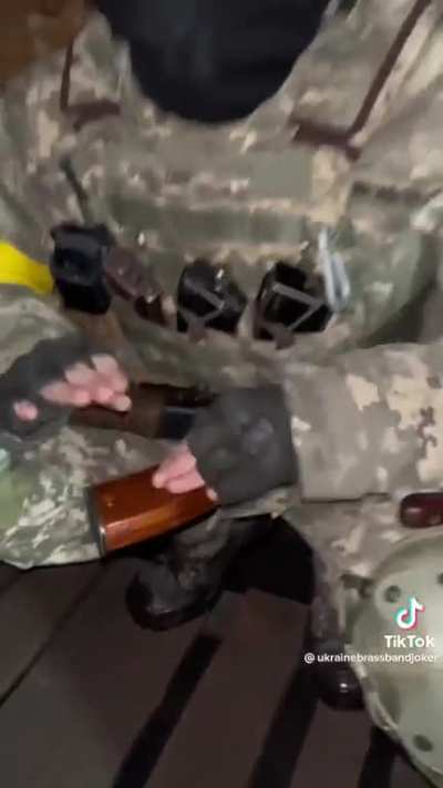 Ukraine’s soldiers making music with weaponry!