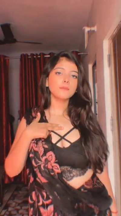 Riya pandey hot🔥🥵